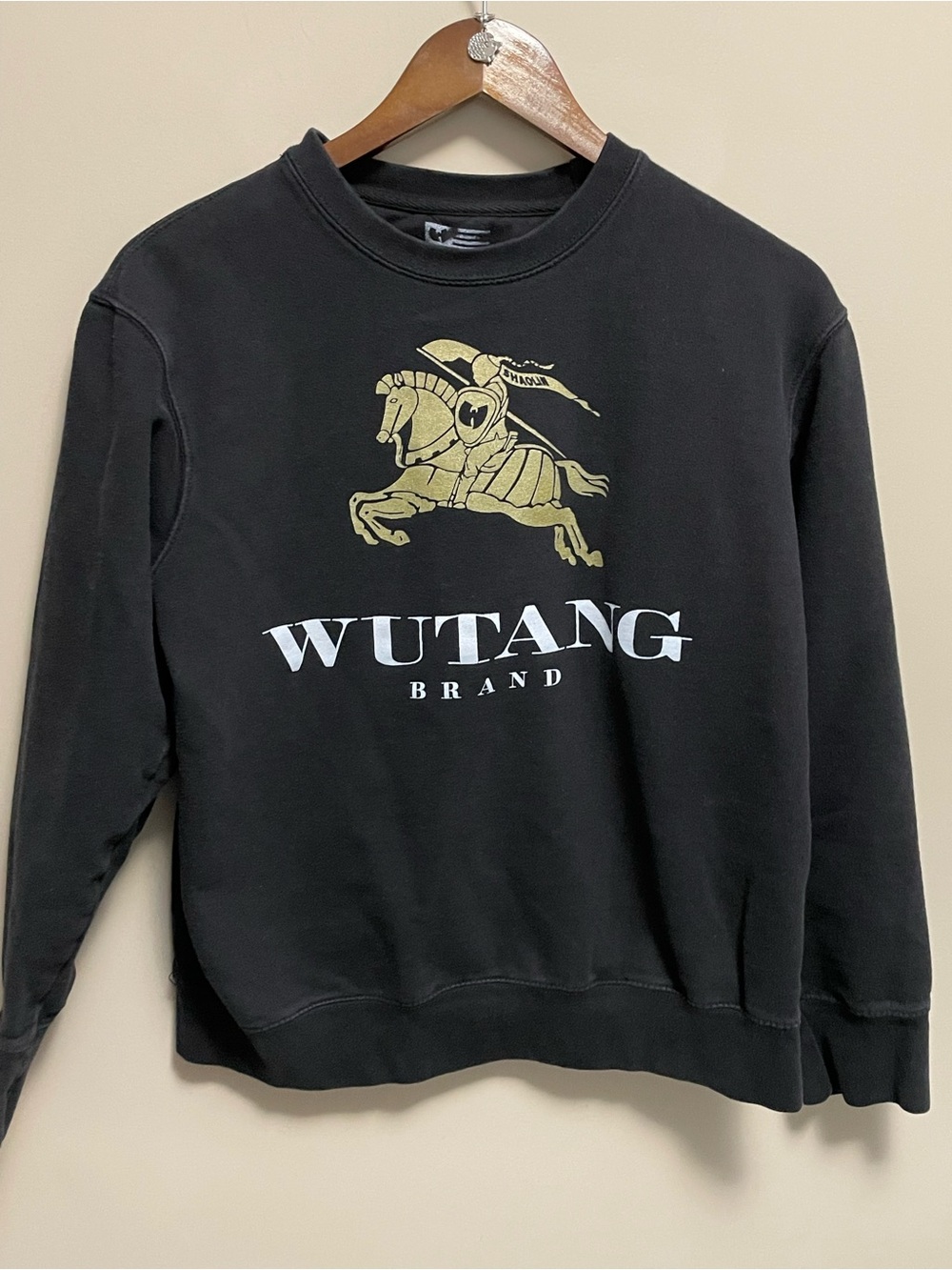 Wu-Tang Brand Black Graphic Crewneck Sweater Men’s Small